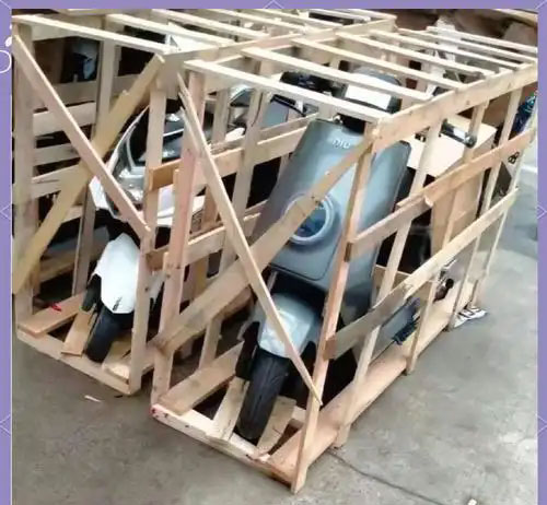 红旗电动车运输
